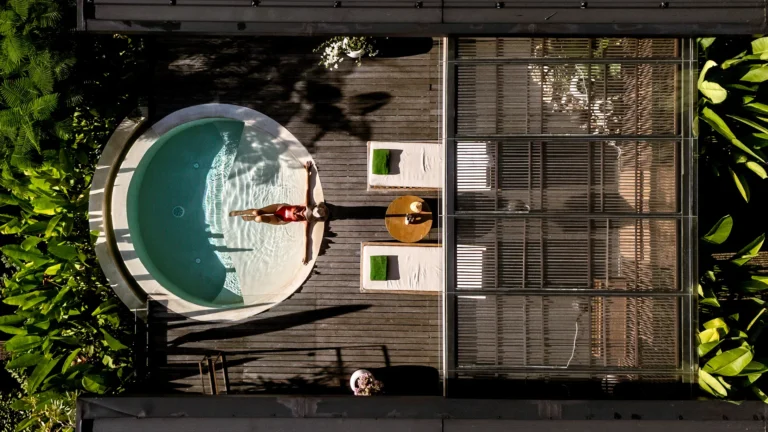 1920 Grun-Uluwatu-12 copy